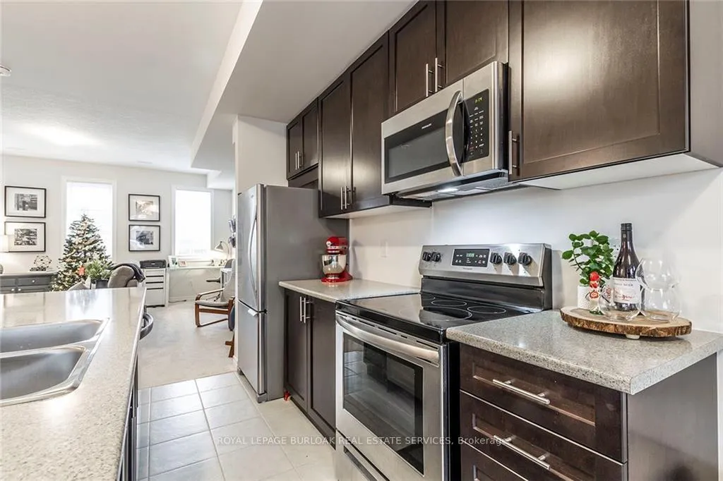 Photo 8 of Unit 8, 219 Dundas Street E, Hamilton, Waterdown — HOMEH