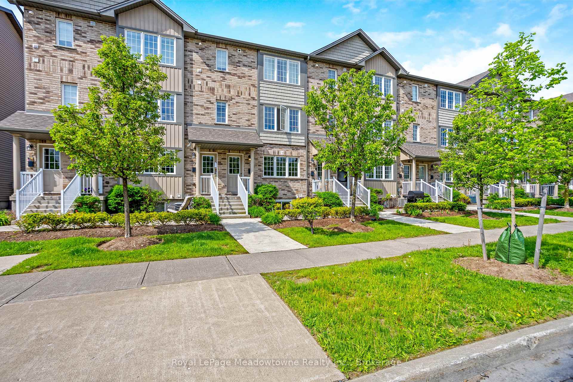 Photo 2 of Unit 18, 275 Old Huron Road, Kitchener — HOMEH