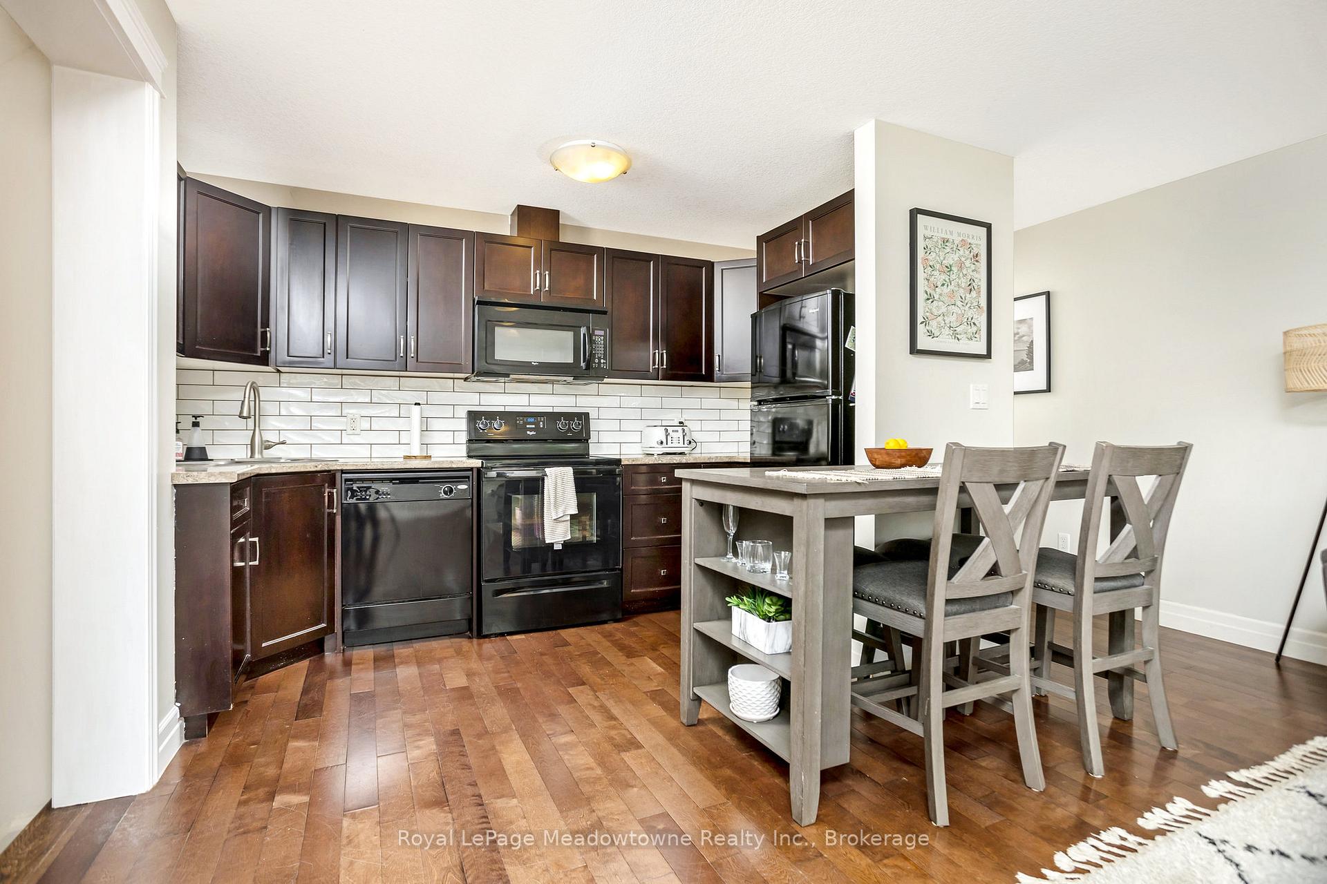 Photo 10 of Unit 18, 275 Old Huron Road, Kitchener — HOMEH