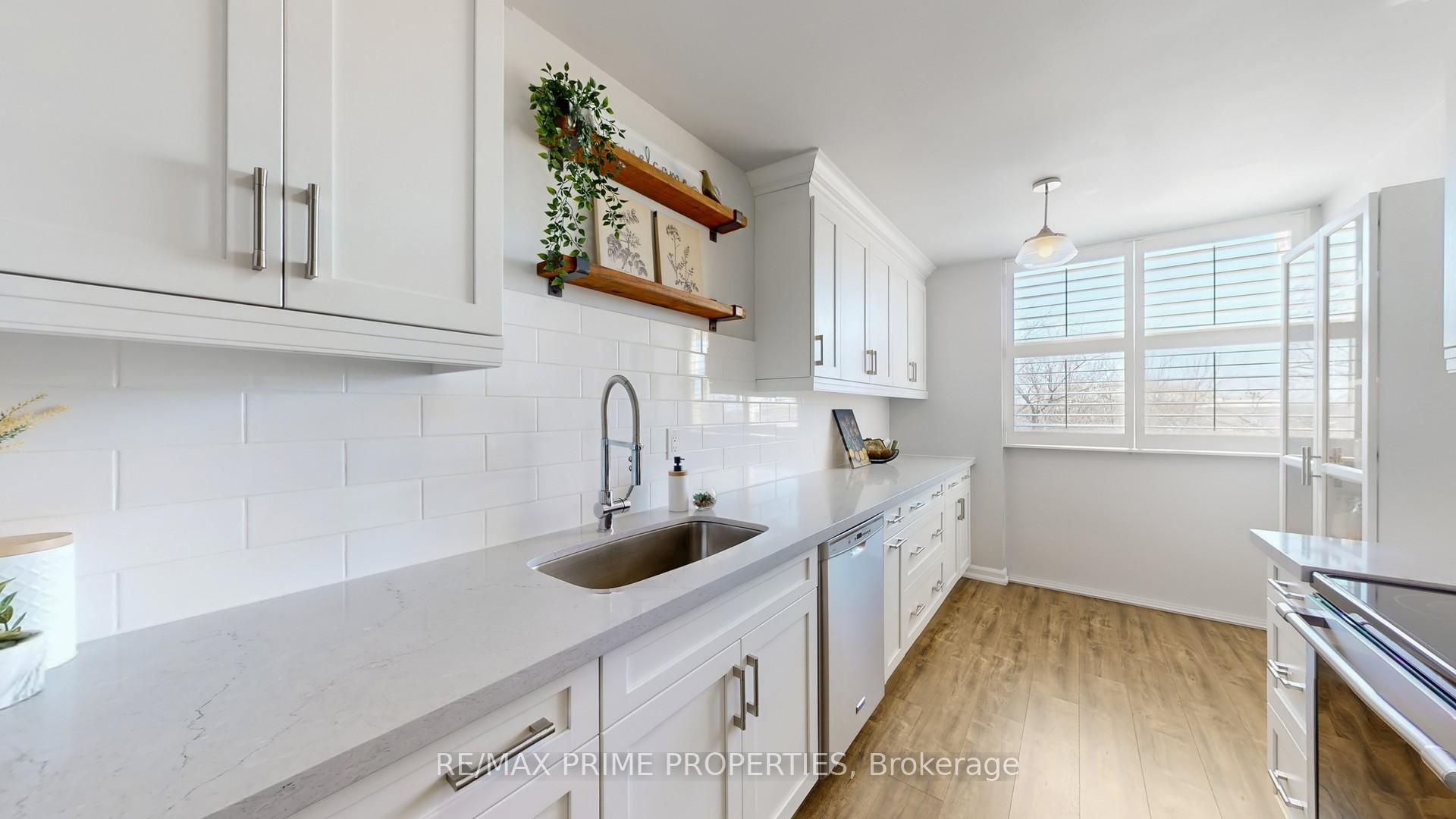 Front of Unit 406, 44 Falby Court