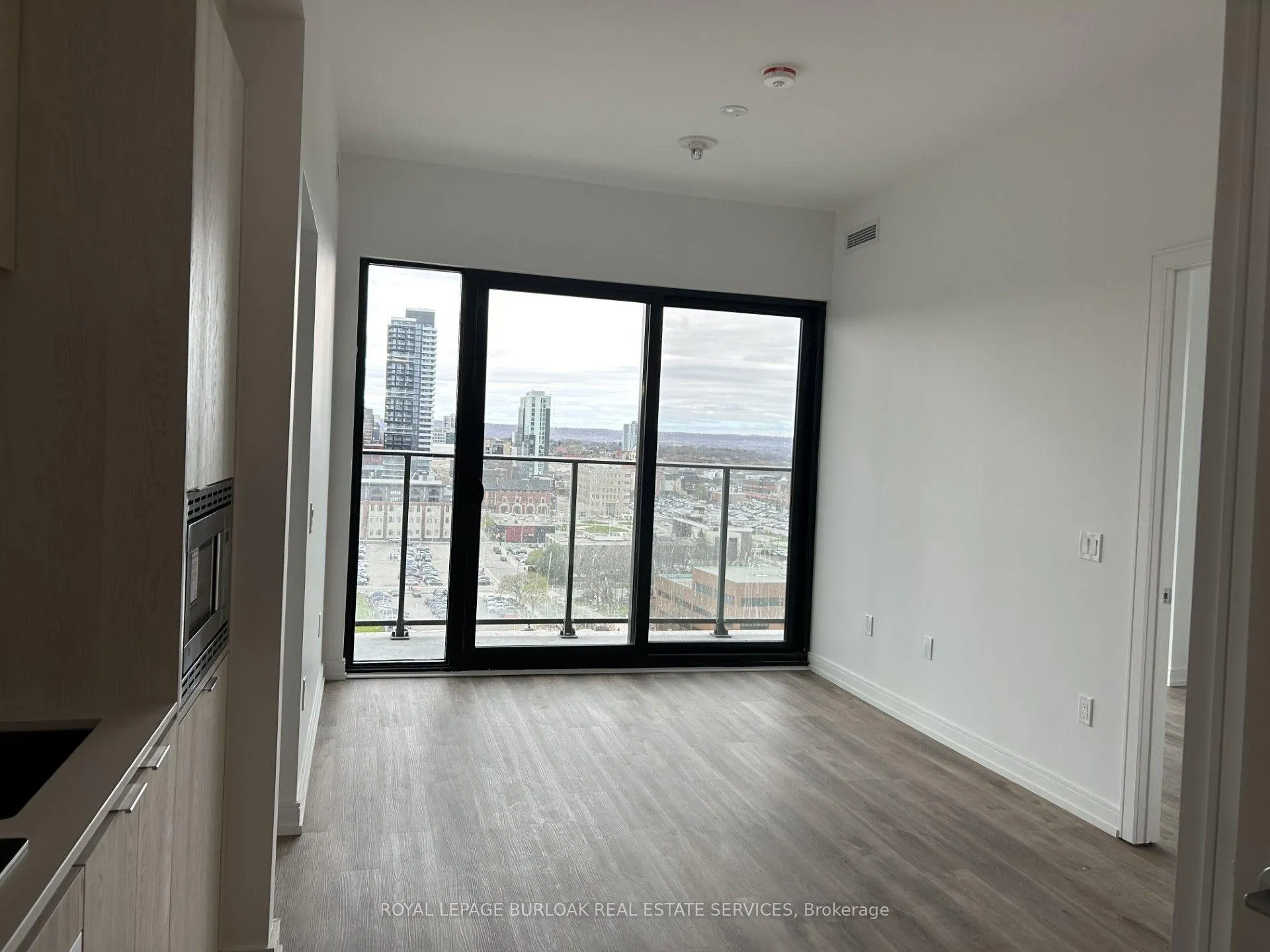 Photo 6 of Unit 1509, 1 Jarvis Street, Hamilton, Beasley — HOMEH