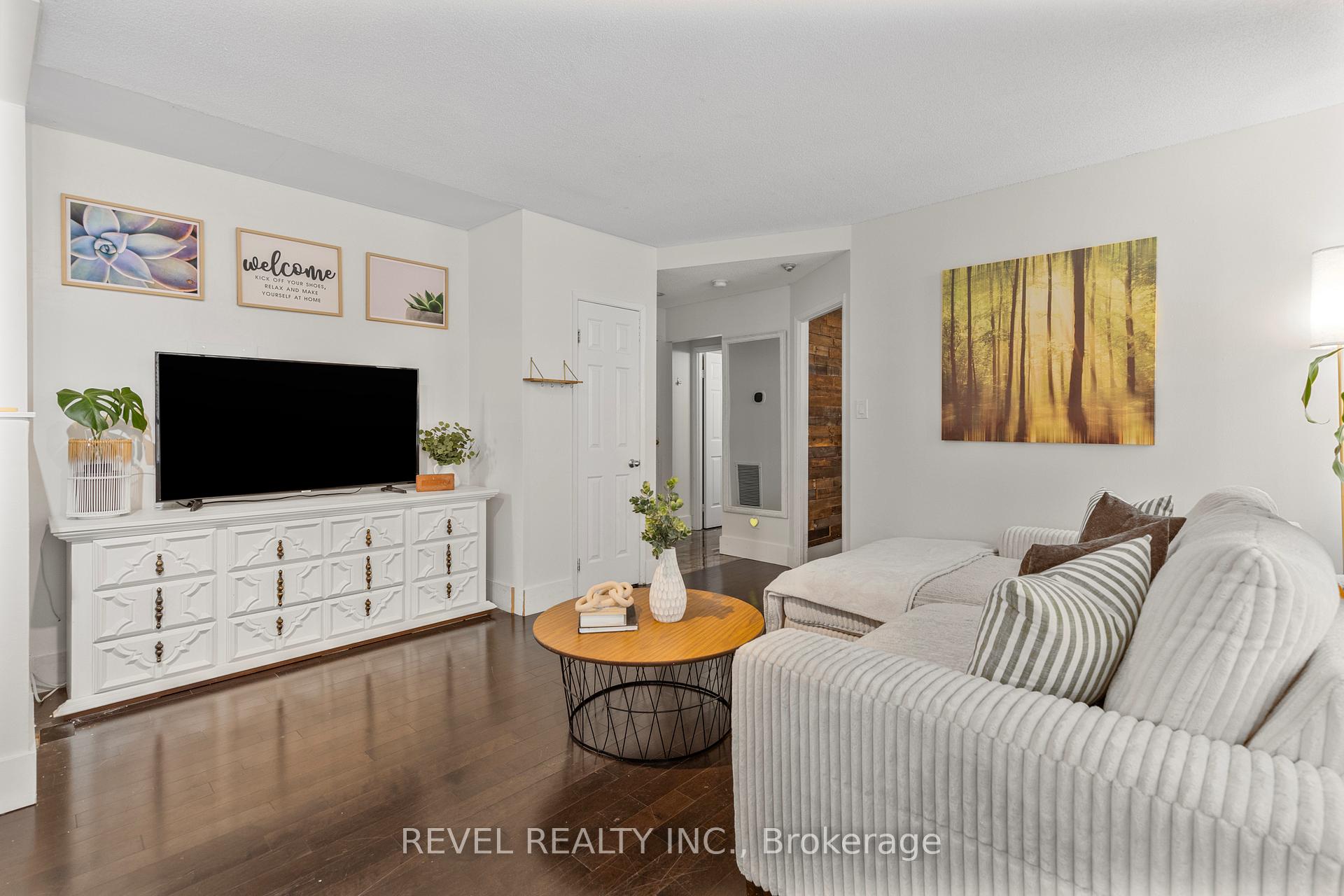 Photo 8 of Unit 803, 36 James Street S, Hamilton, Central — HOMEH