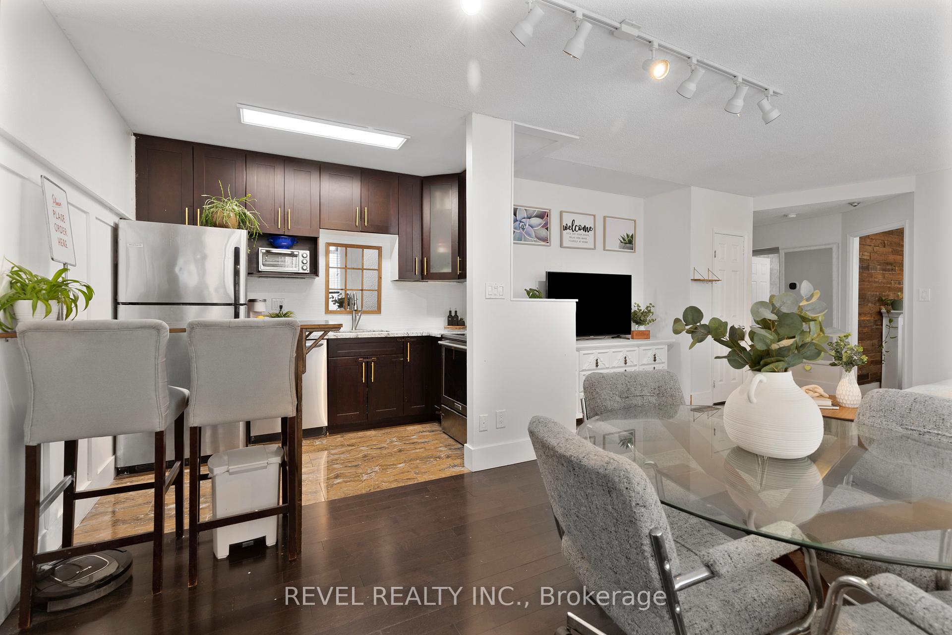 Photo 11 of Unit 803, 36 James Street S, Hamilton, Central — HOMEH