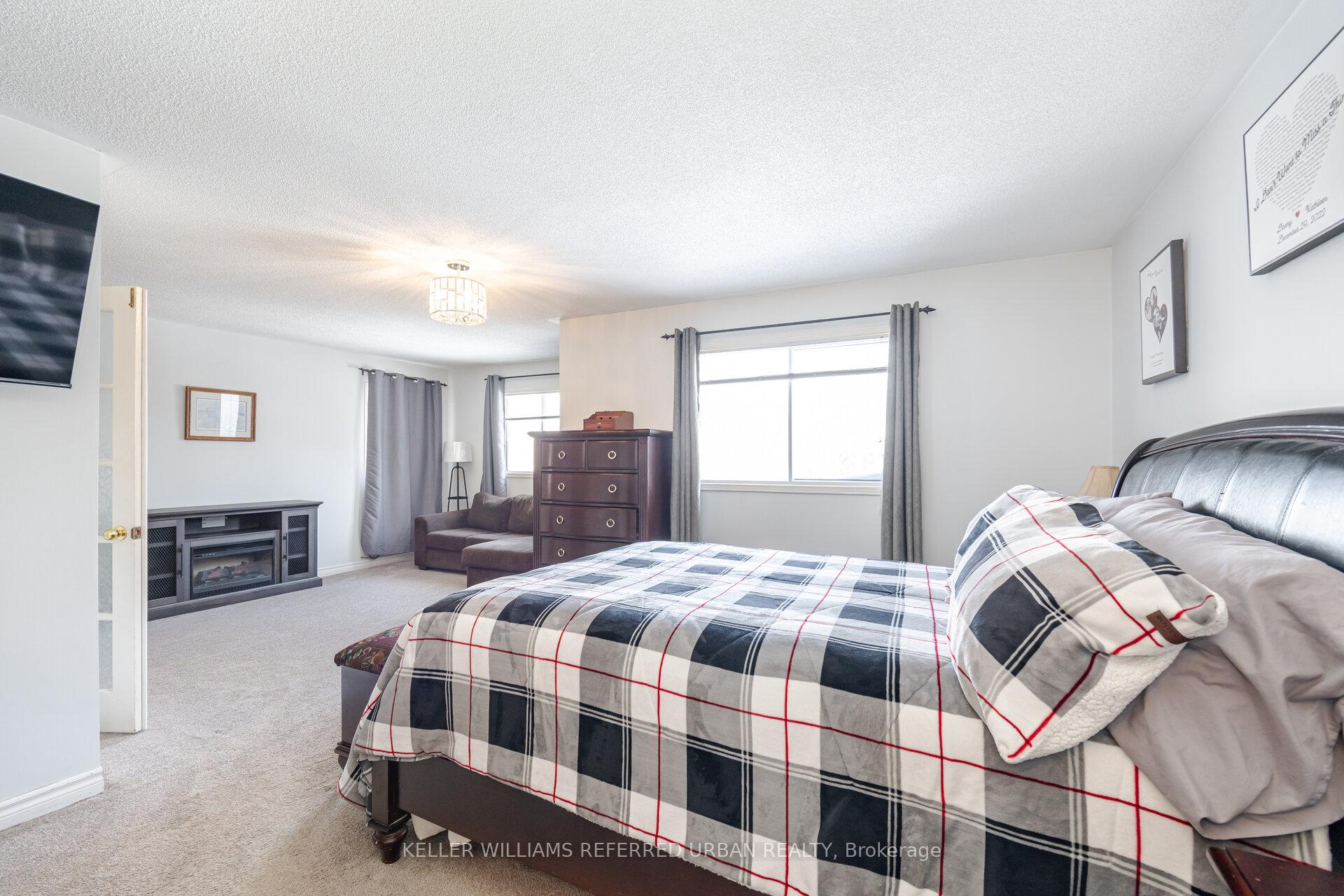 Photo 22 of 7 Holmes Crescent, Ajax, Central — HOMEH