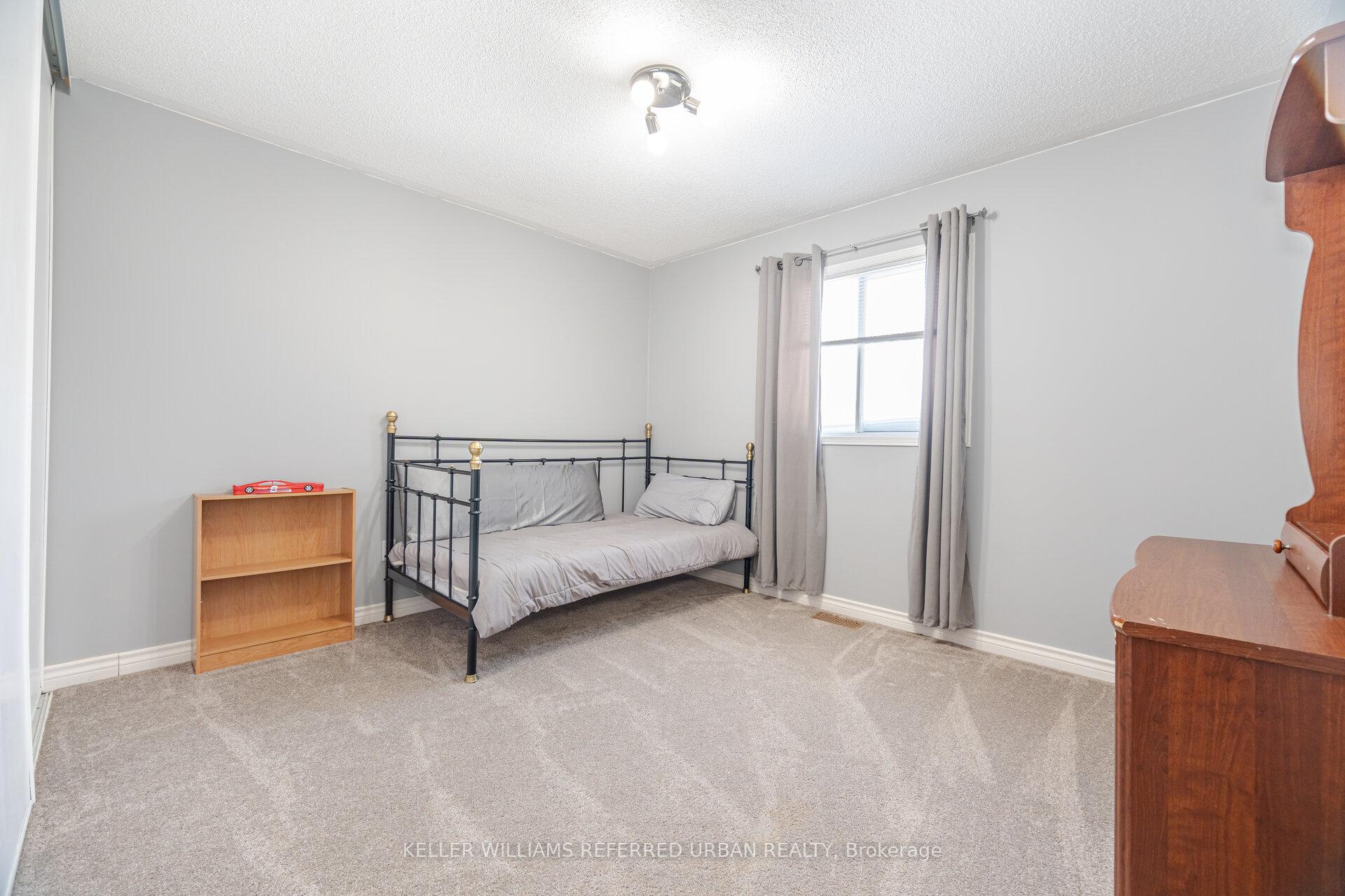 Photo 32 of 7 Holmes Crescent, Ajax, Central — HOMEH