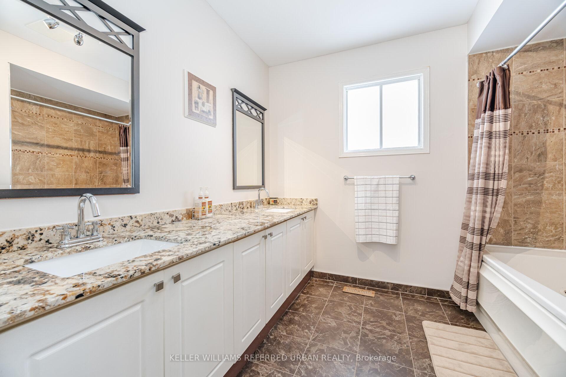 Photo 34 of 7 Holmes Crescent, Ajax, Central — HOMEH