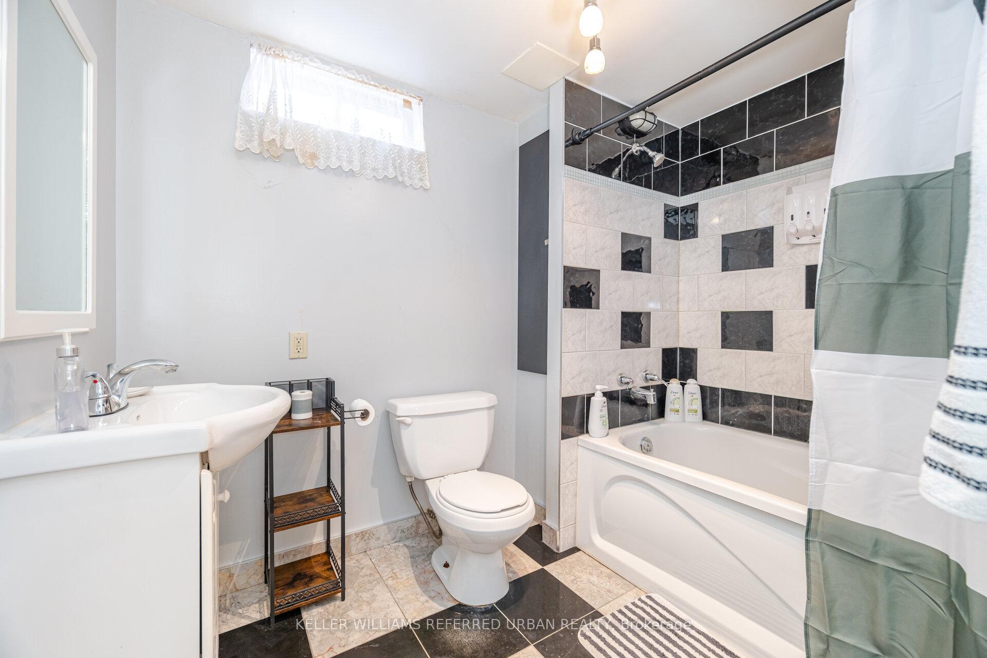 Photo 46 of 7 Holmes Crescent, Ajax, Central — HOMEH