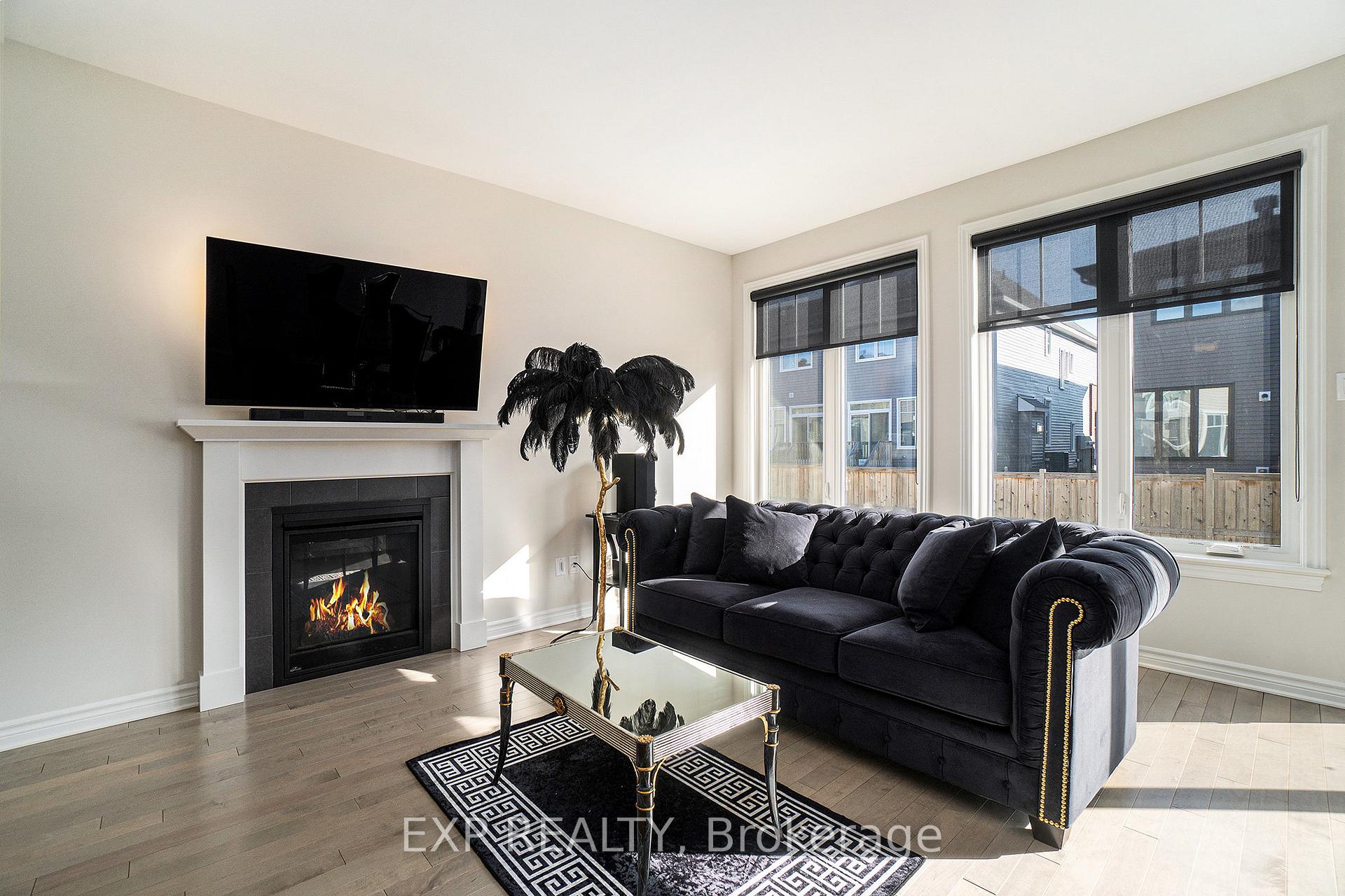 Photo 3 of 178 Angelonia Crescent, Ottawa, Blossom Park/Kemp Park/Findlay Creek — HOMEH