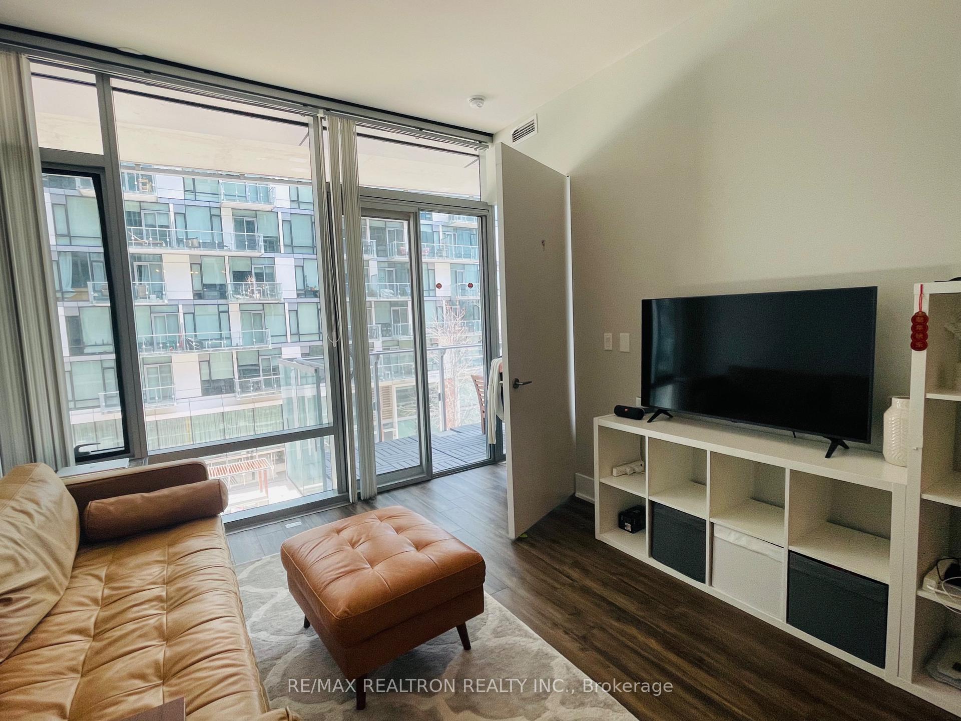 Photo 3 of Unit 419, 39 Queens Quay E, Toronto, Waterfront Communities — HOMEH