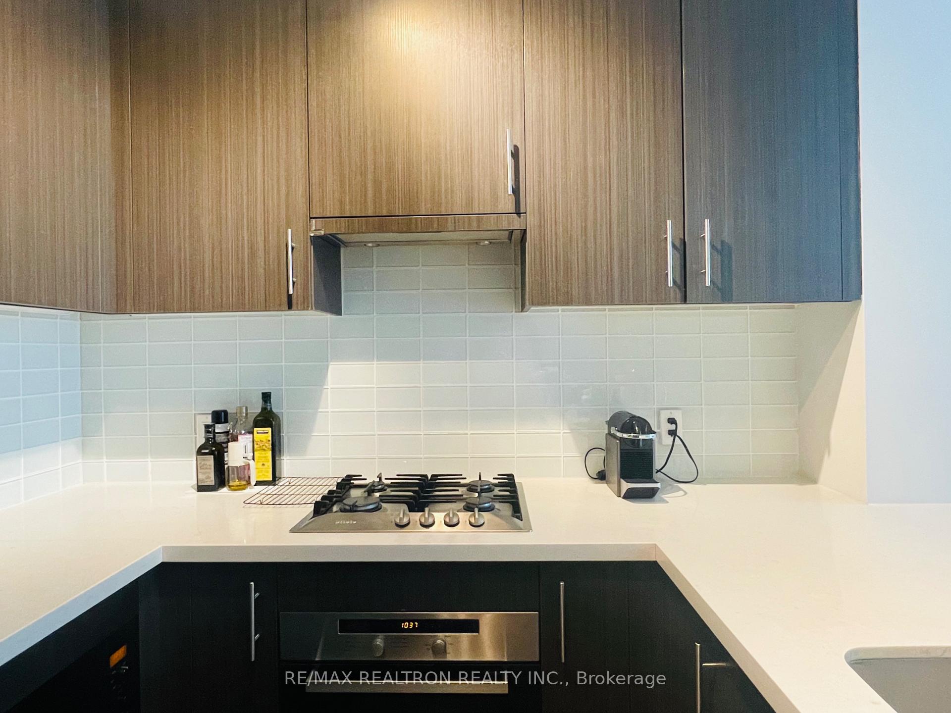 Photo 4 of Unit 419, 39 Queens Quay E, Toronto, Waterfront Communities — HOMEH