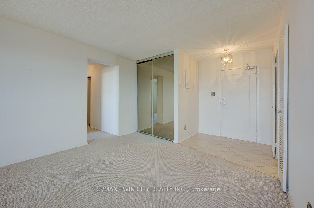 Photo 9 of Unit 1109, 225 Harvard Place, Waterloo — HOMEH
