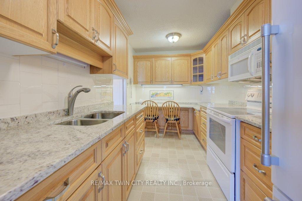 Photo 11 of Unit 1109, 225 Harvard Place, Waterloo — HOMEH
