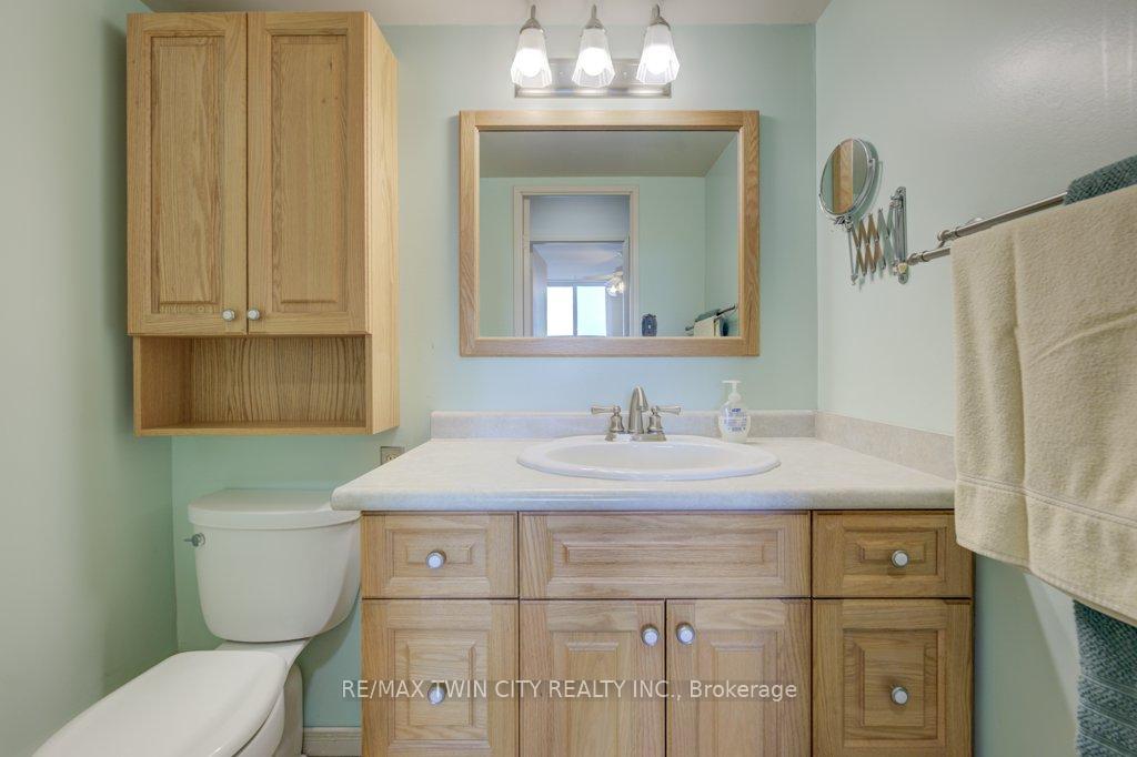 Photo 33 of Unit 1109, 225 Harvard Place, Waterloo — HOMEH