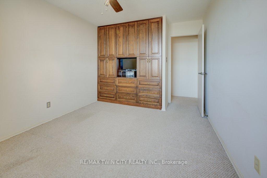 Photo 35 of Unit 1109, 225 Harvard Place, Waterloo — HOMEH