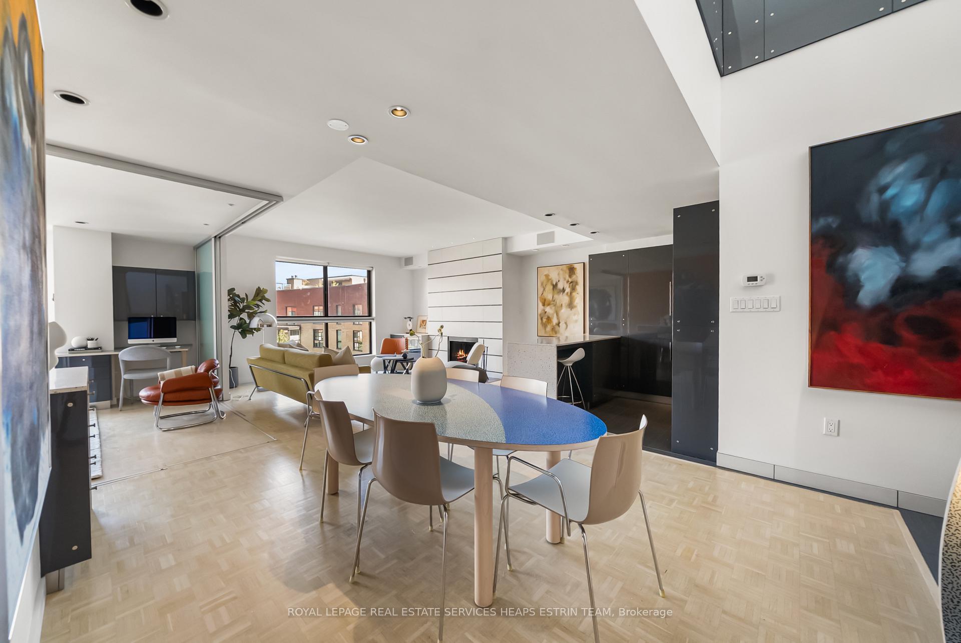 Photo 10 of Unit 809, 35 Church Street, Toronto, Church-Yonge Corridor — HOMEH