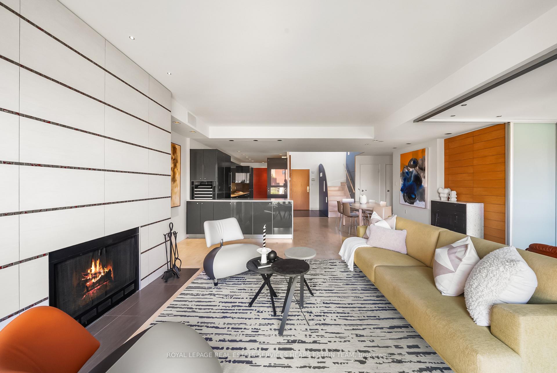Photo 13 of Unit 809, 35 Church Street, Toronto, Church-Yonge Corridor — HOMEH