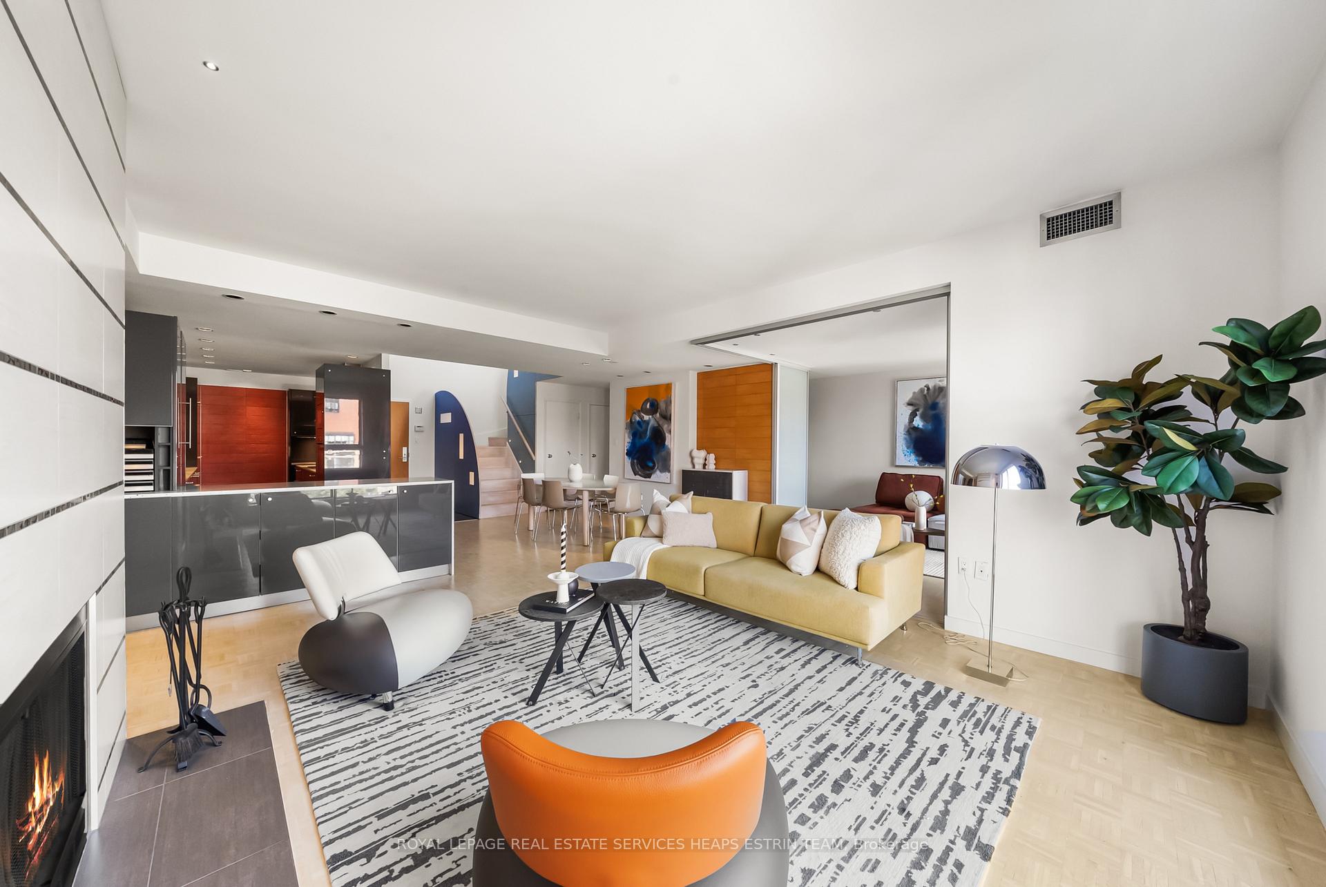 Photo 14 of Unit 809, 35 Church Street, Toronto, Church-Yonge Corridor — HOMEH