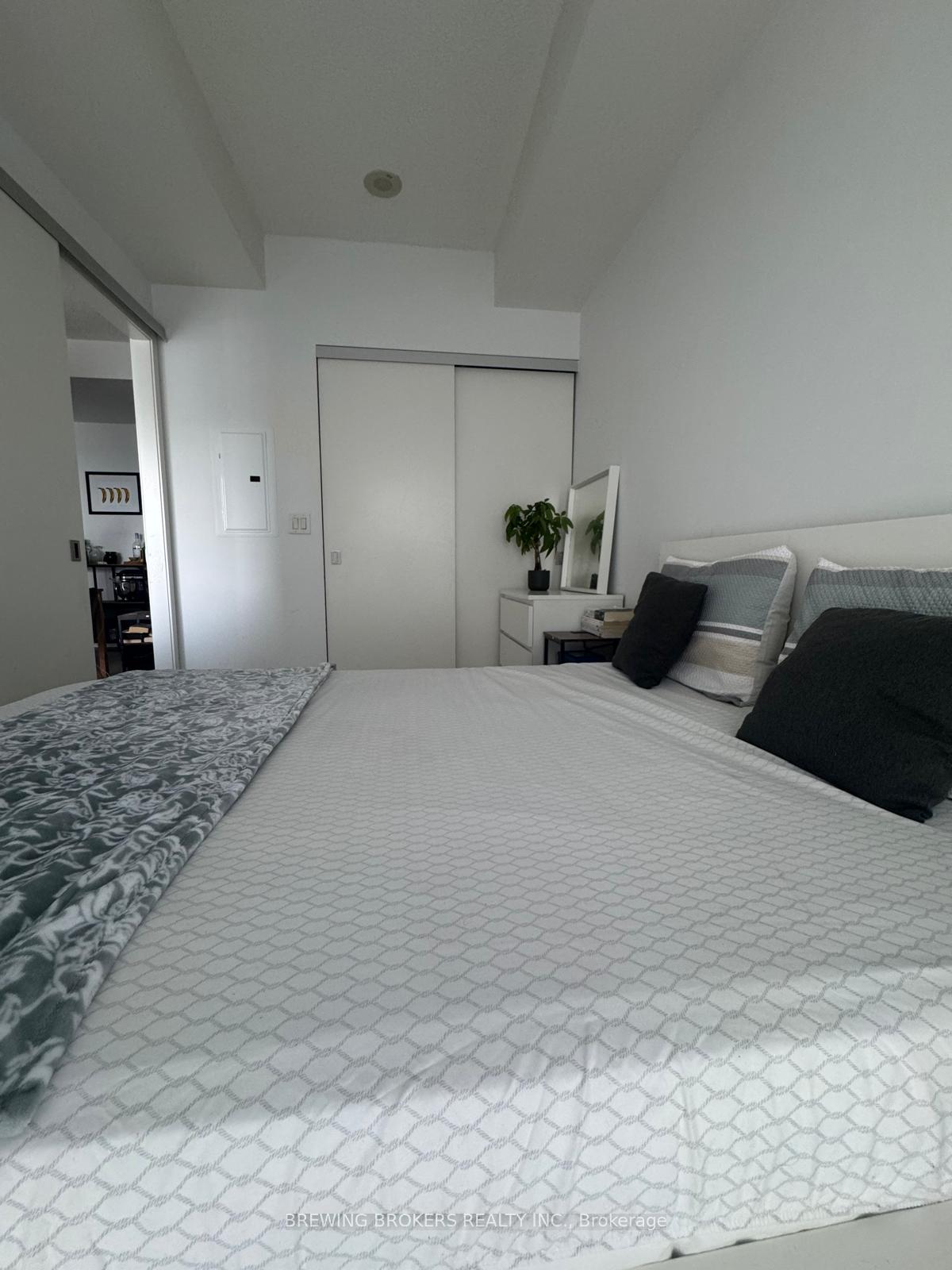 Photo 19 of Unit 4103, 159 Dundas Street E, Toronto, Church-Yonge Corridor — HOMEH