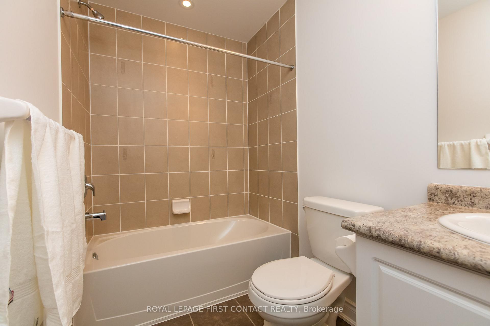 Photo 7 of Unit 401, 40 Ferndale Drive S, Barrie, Ardagh — HOMEH