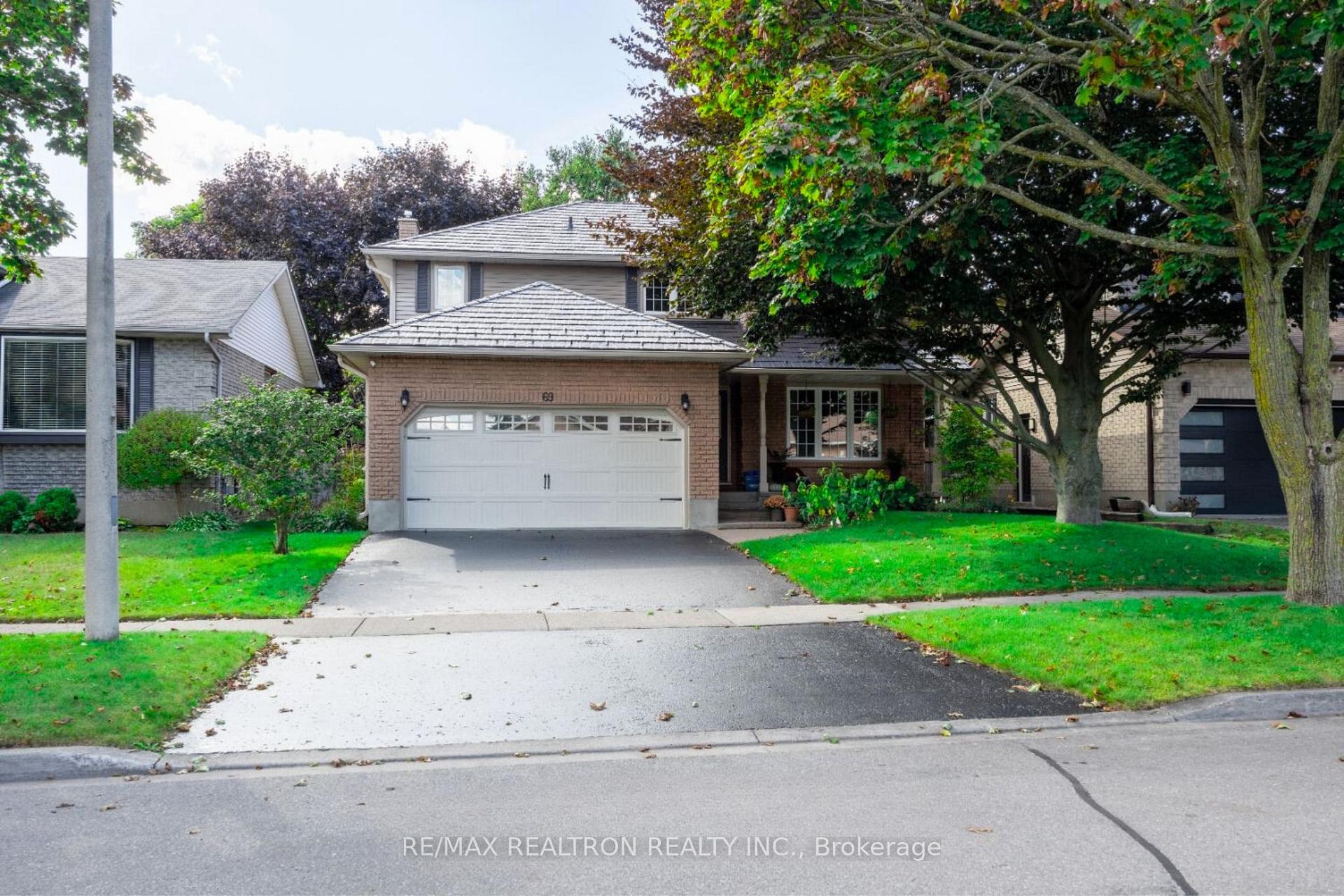Photo 1 of 69 Foxhunt Trail, Clarington, Courtice — HOMEH