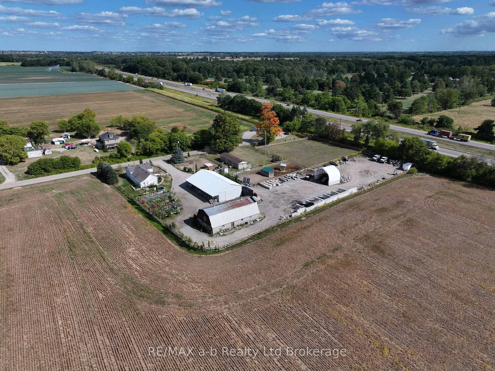 Photo 3 of 1 Etonia Road, Brant, South Dumfries — HOMEH
