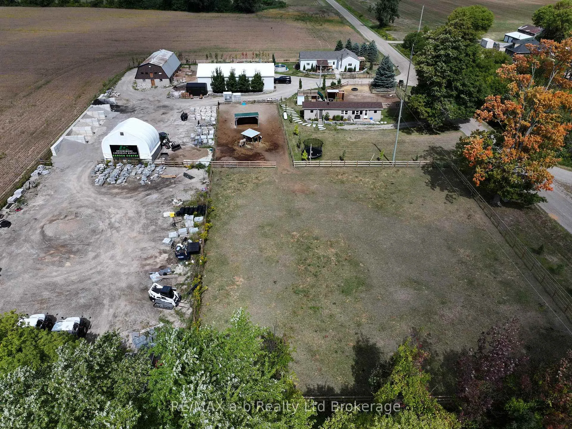 Photo 5 of 1 Etonia Road, Brant, South Dumfries — HOMEH