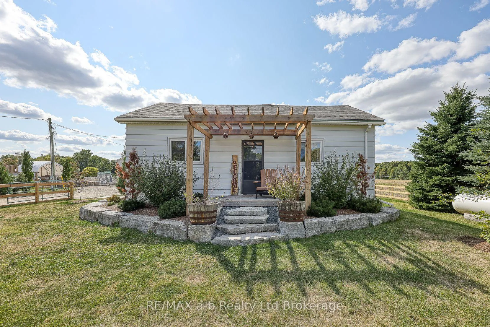 Photo 7 of 1 Etonia Road, Brant, South Dumfries — HOMEH