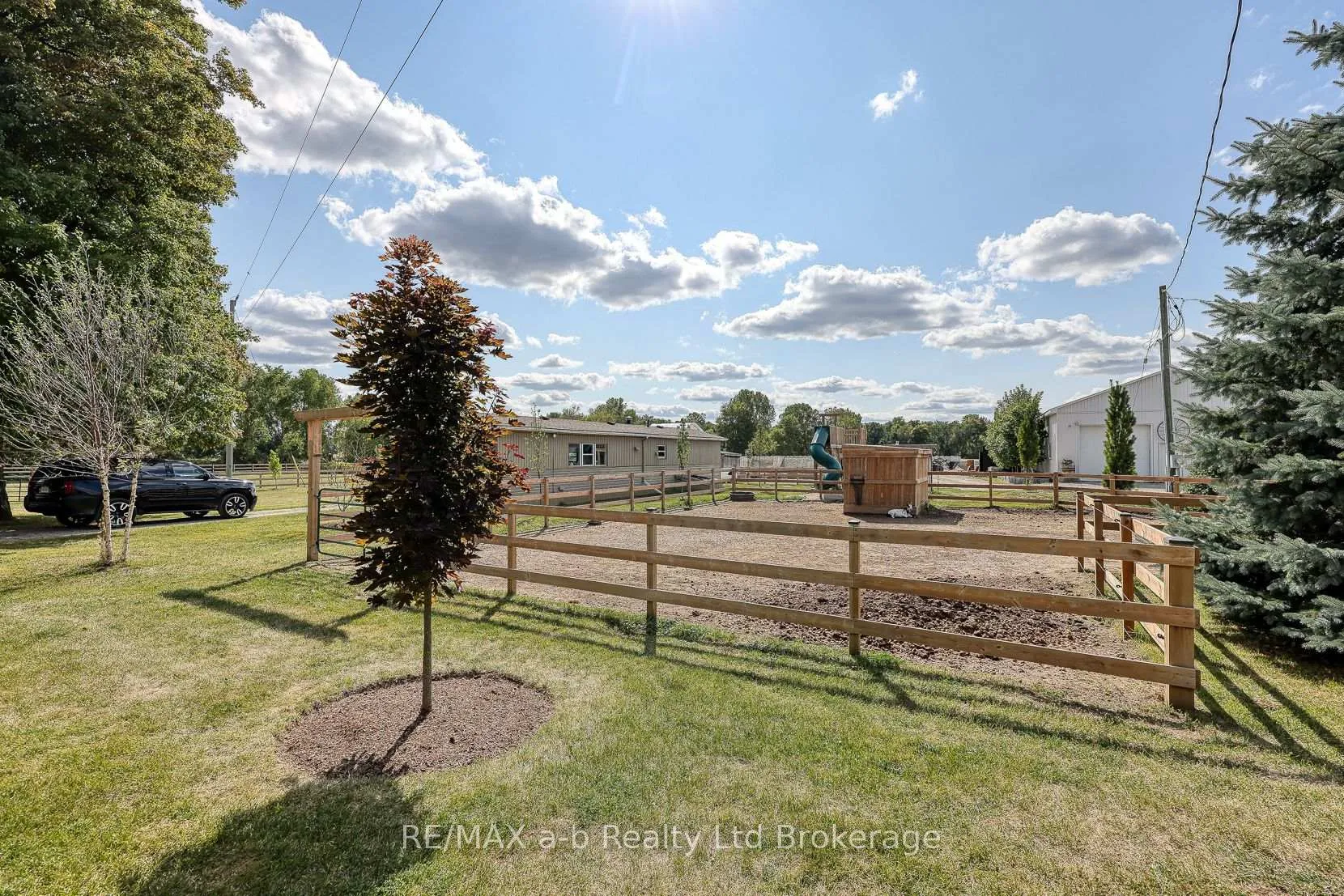 Photo 9 of 1 Etonia Road, Brant, South Dumfries — HOMEH