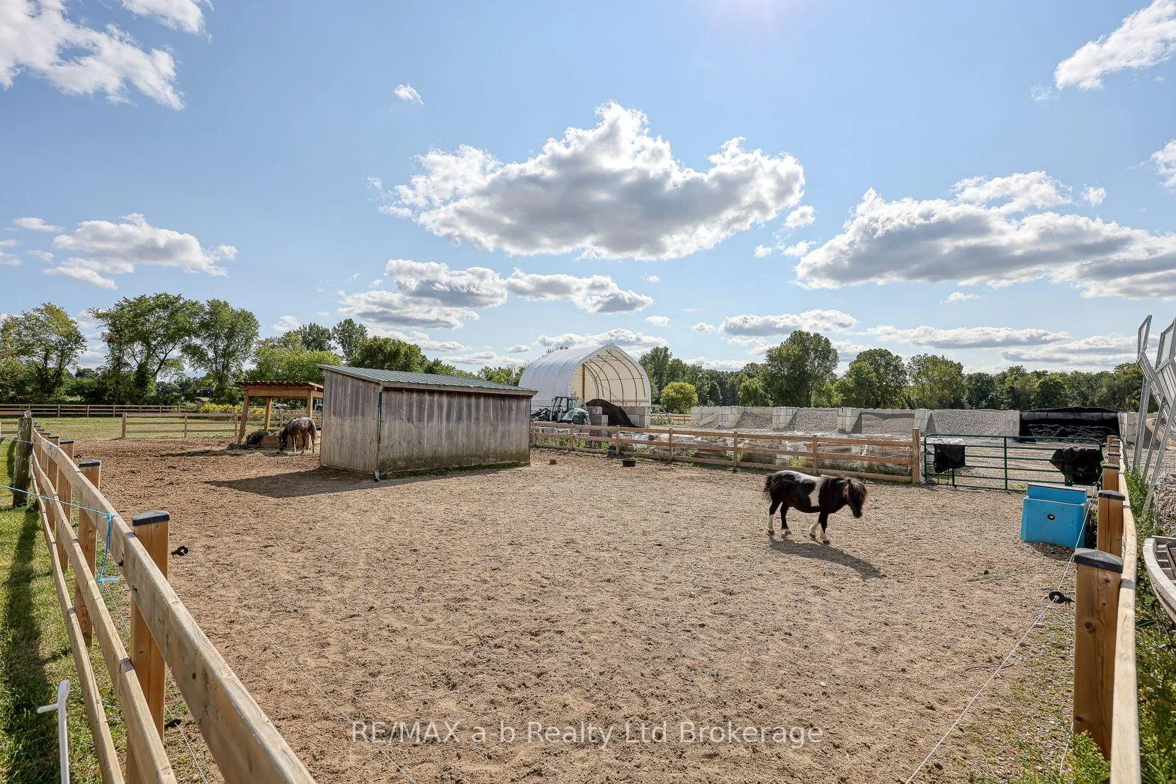 Photo 11 of 1 Etonia Road, Brant, South Dumfries — HOMEH