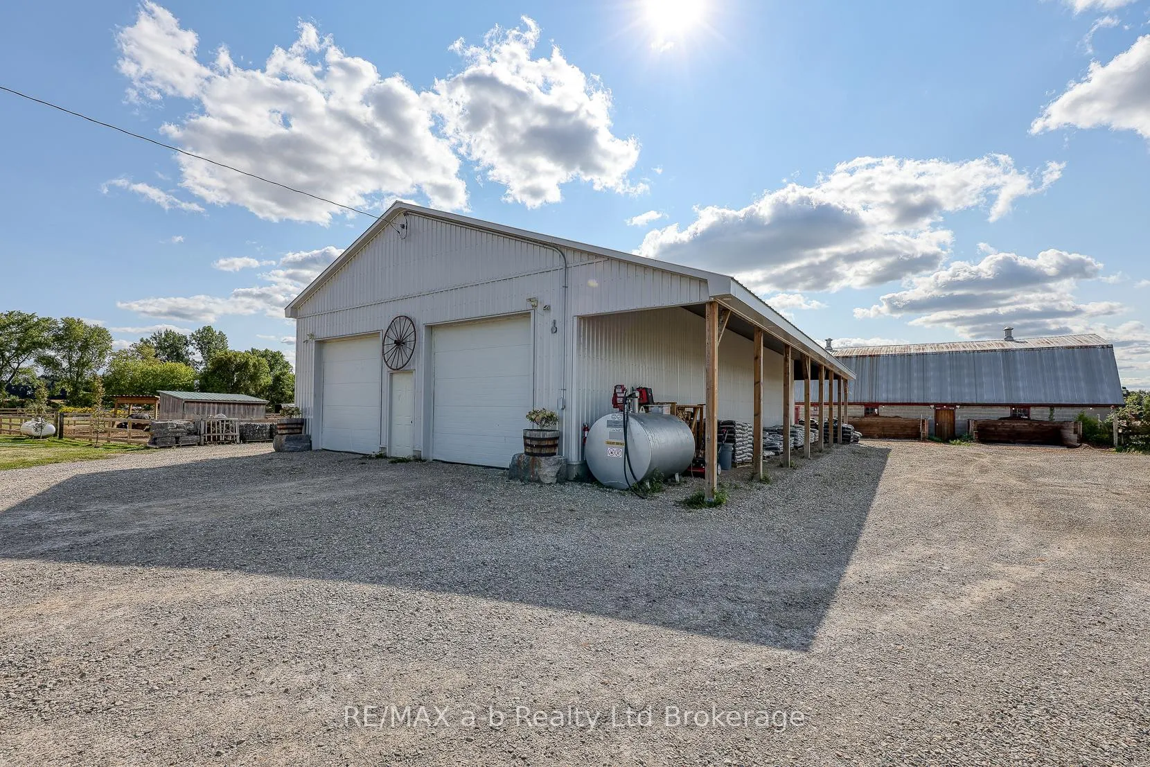 Photo 16 of 1 Etonia Road, Brant, South Dumfries — HOMEH