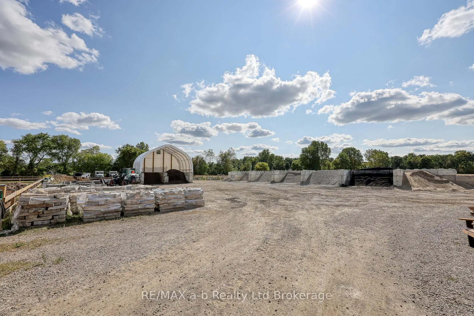 Photo 20 of 1 Etonia Road, Brant, South Dumfries — HOMEH