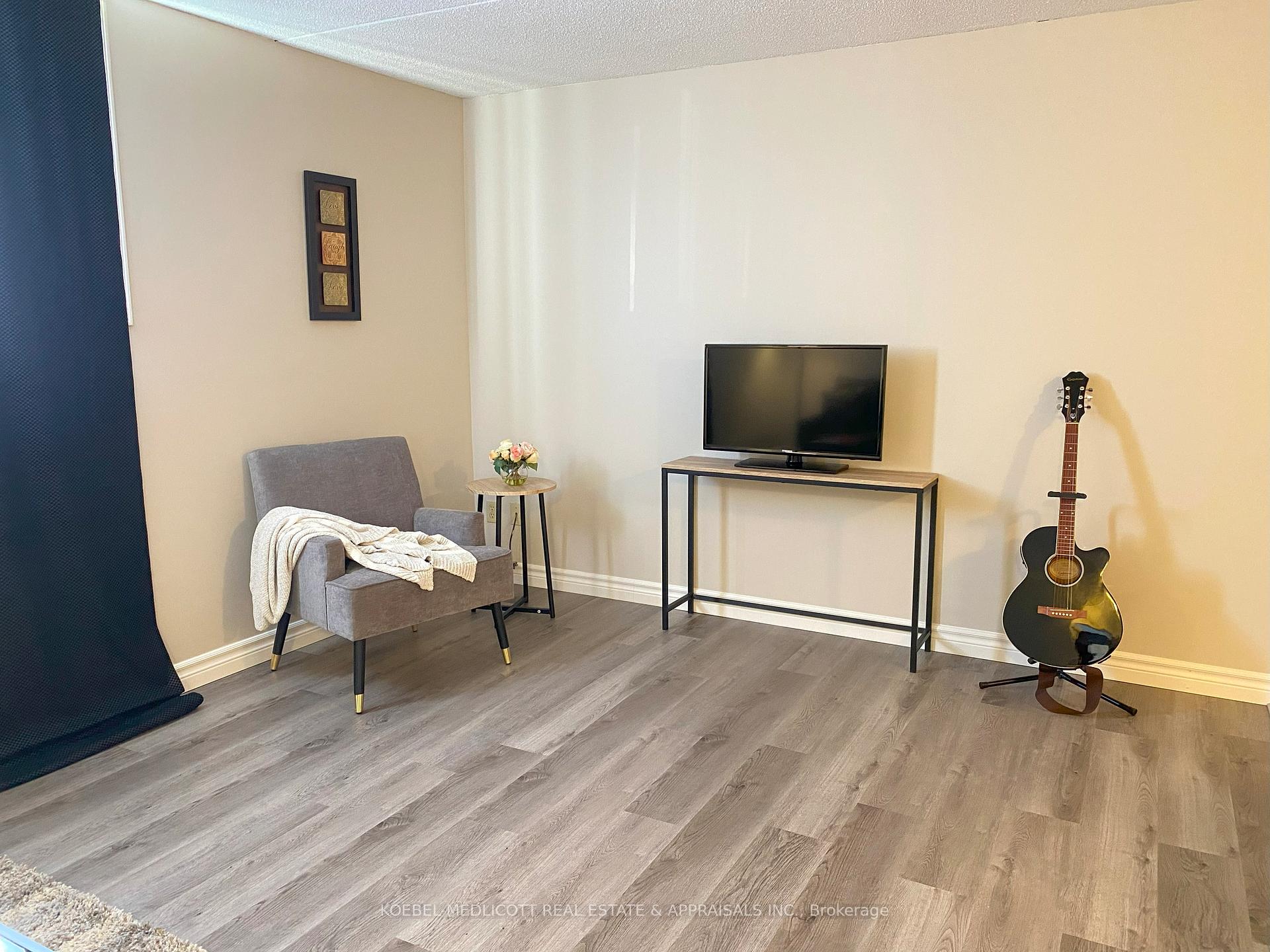 Photo 24 of Unit 2, 337 Northlake Drive, Waterloo — HOMEH