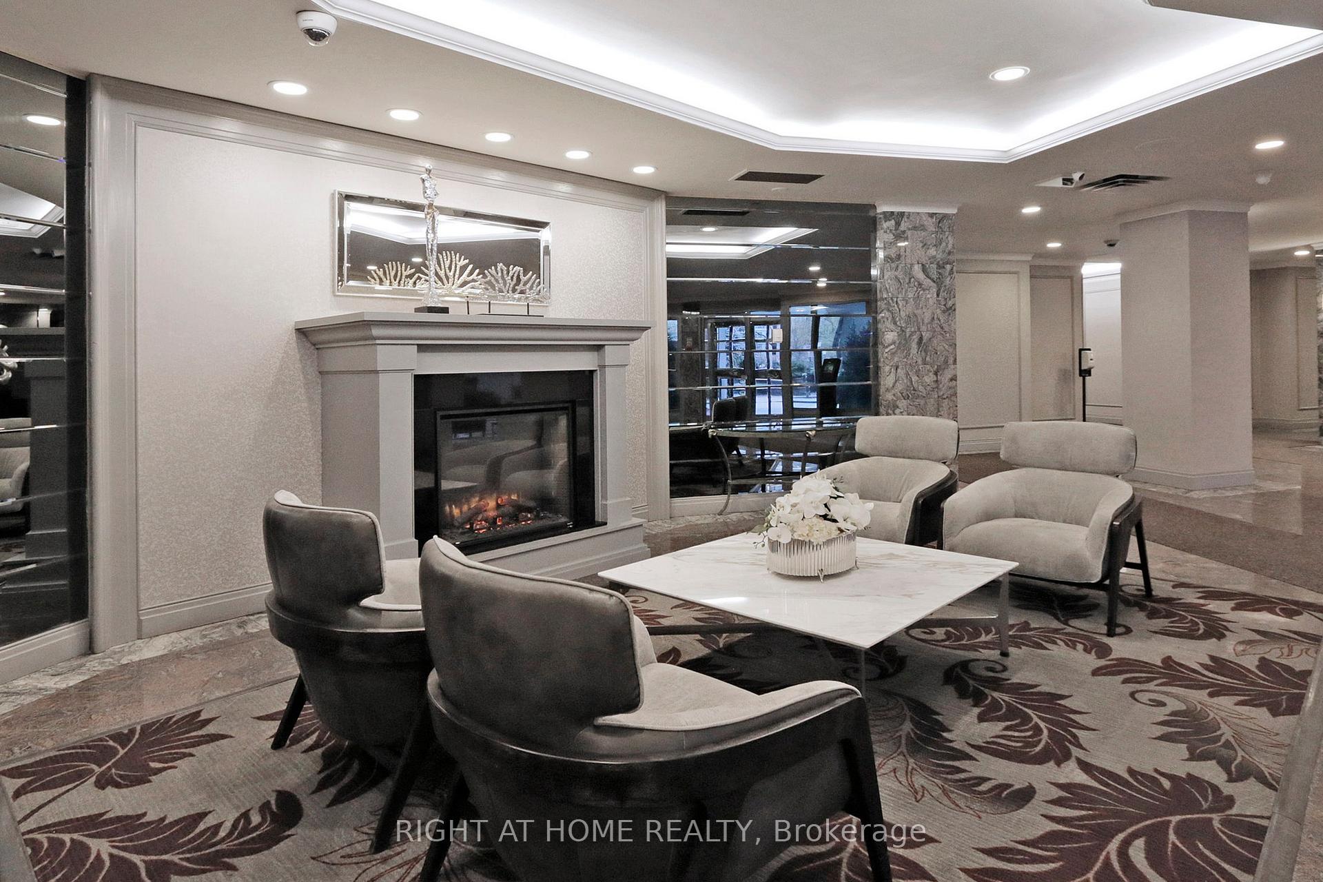Photo 6 of Unit 1007, 7905 Bayview Avenue, Markham, Aileen-Willowbrook — HOMEH