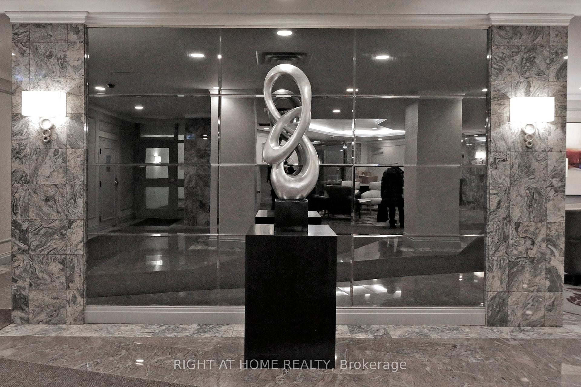 Photo 9 of Unit 1007, 7905 Bayview Avenue, Markham, Aileen-Willowbrook — HOMEH