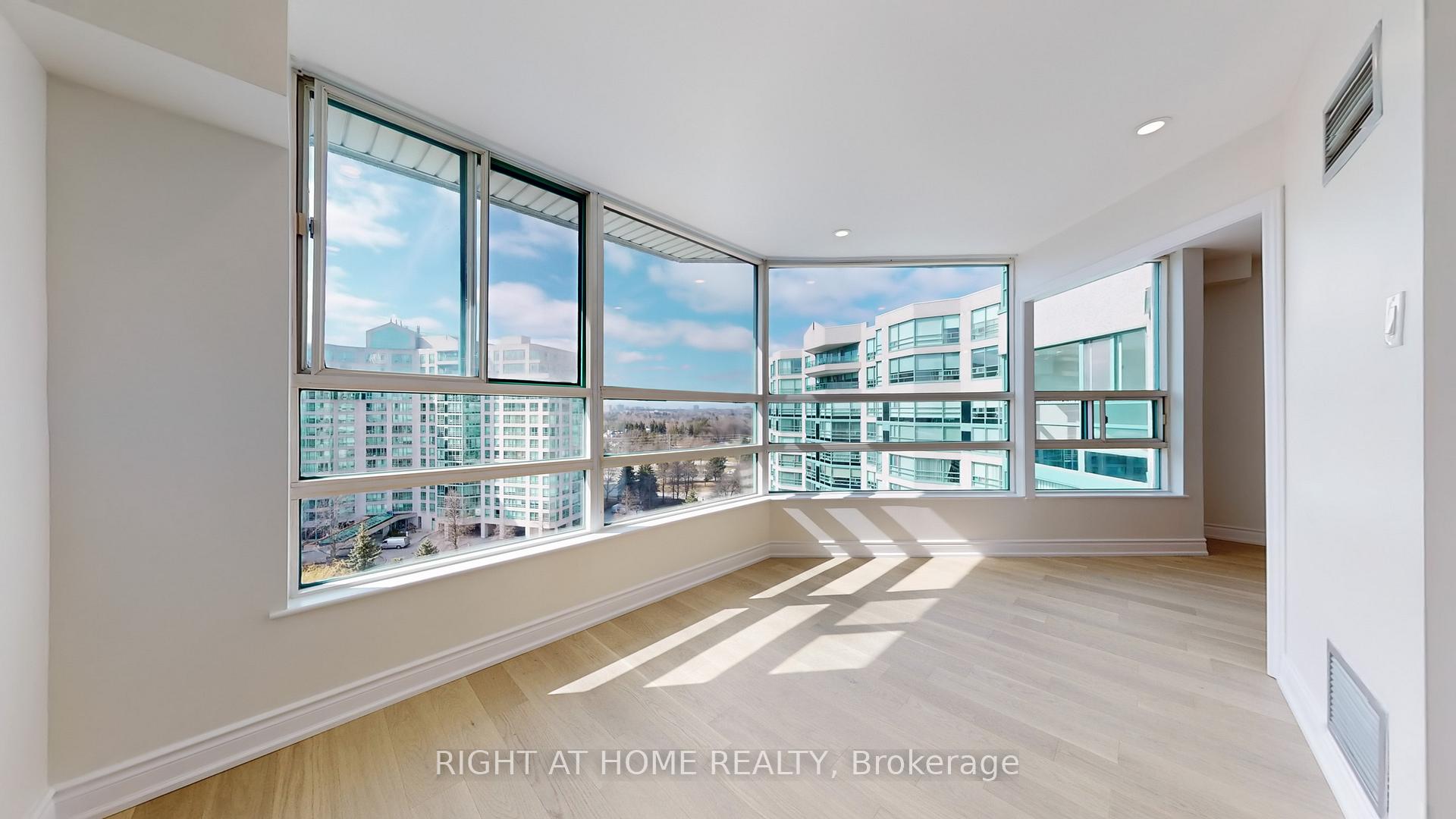 Photo 17 of Unit 1007, 7905 Bayview Avenue, Markham, Aileen-Willowbrook — HOMEH