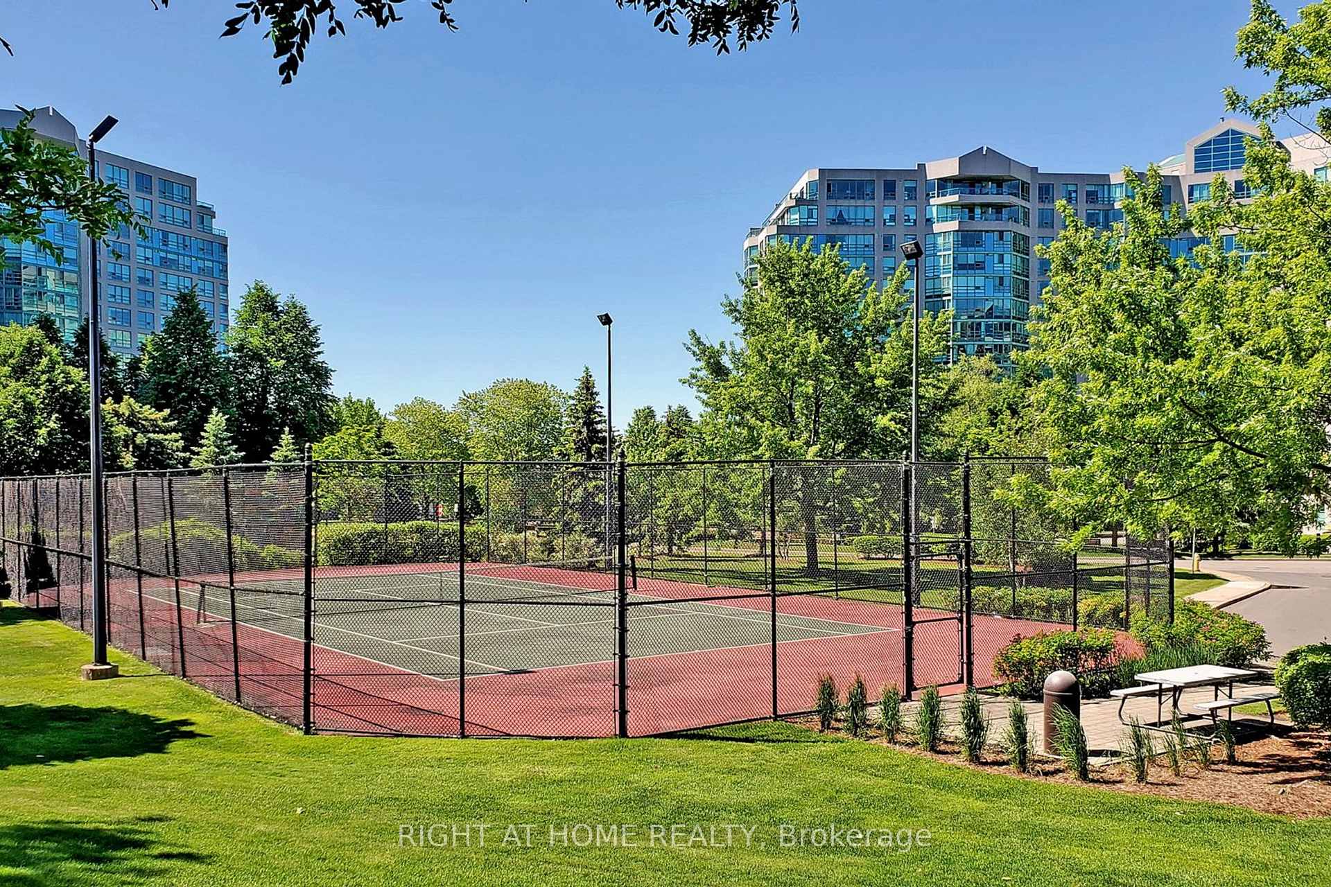 Photo 30 of Unit 1007, 7905 Bayview Avenue, Markham, Aileen-Willowbrook — HOMEH