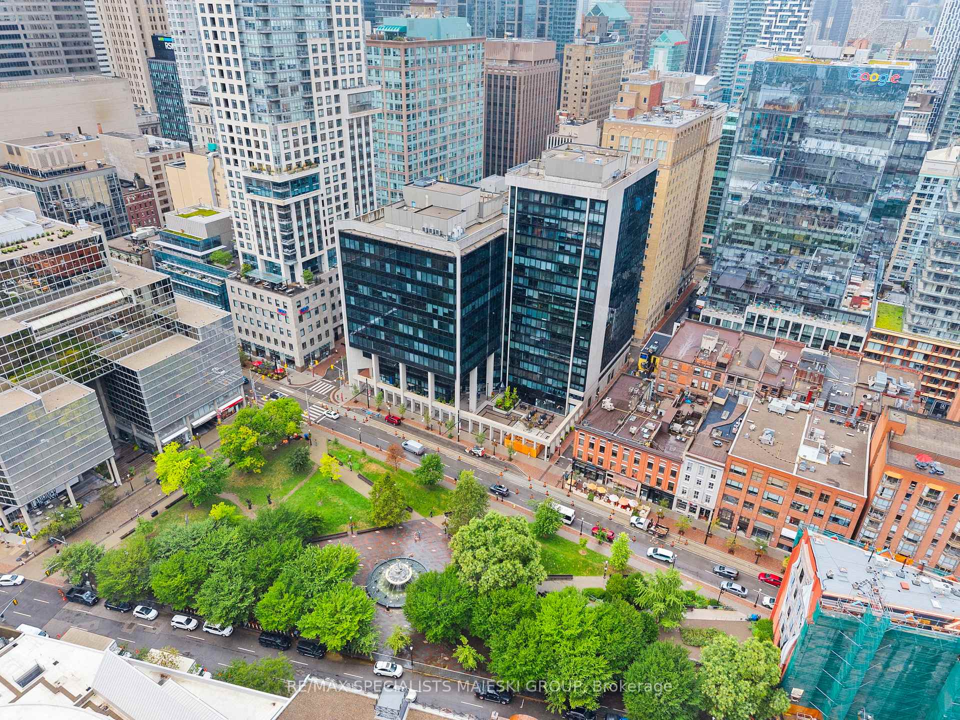 Photo 1 of Unit 1005, 30 Wellington Street E, Toronto, Church-Yonge Corridor — HOMEH