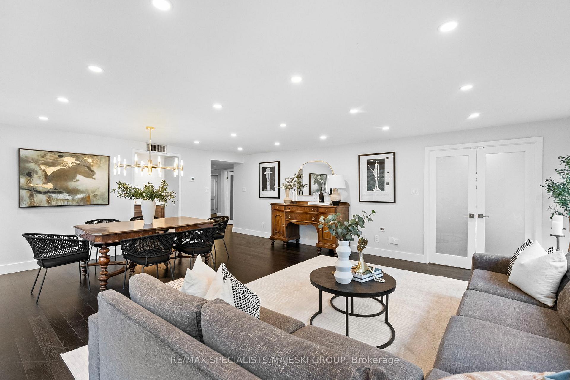 Photo 5 of Unit 1005, 30 Wellington Street E, Toronto, Church-Yonge Corridor — HOMEH