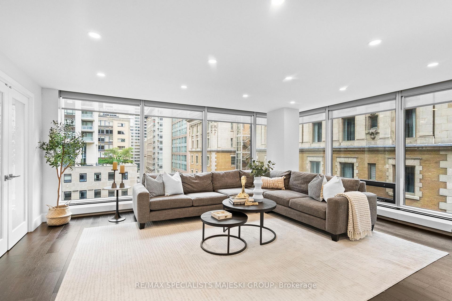 Photo 7 of Unit 1005, 30 Wellington Street E, Toronto, Church-Yonge Corridor — HOMEH