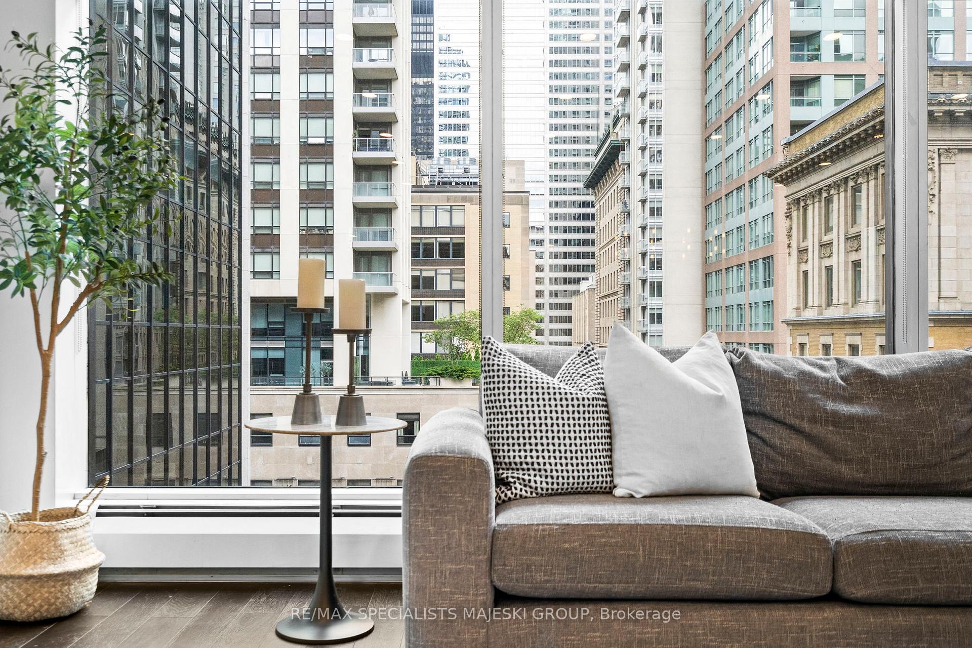 Photo 9 of Unit 1005, 30 Wellington Street E, Toronto, Church-Yonge Corridor — HOMEH