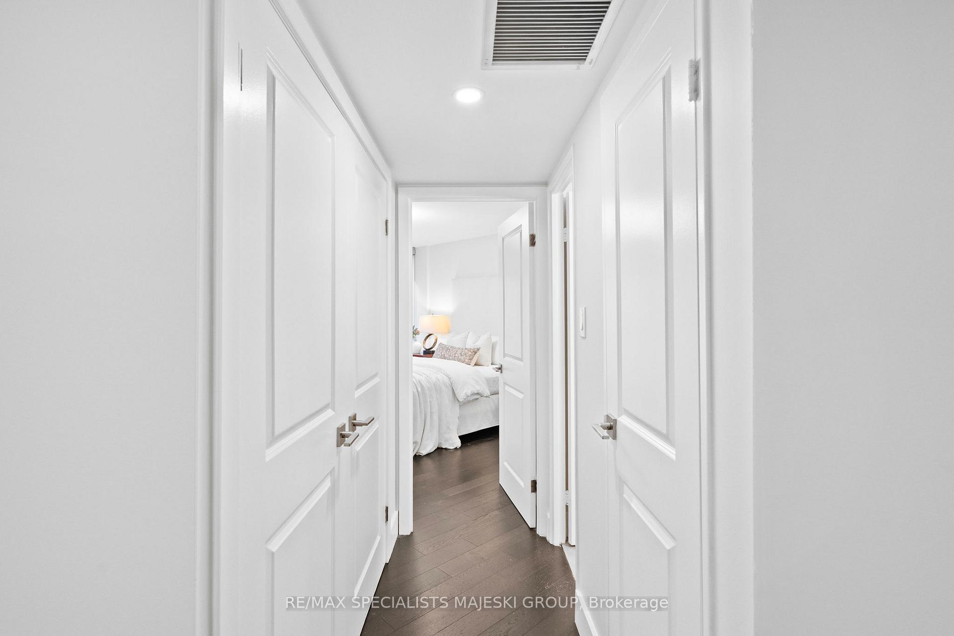 Photo 21 of Unit 1005, 30 Wellington Street E, Toronto, Church-Yonge Corridor — HOMEH