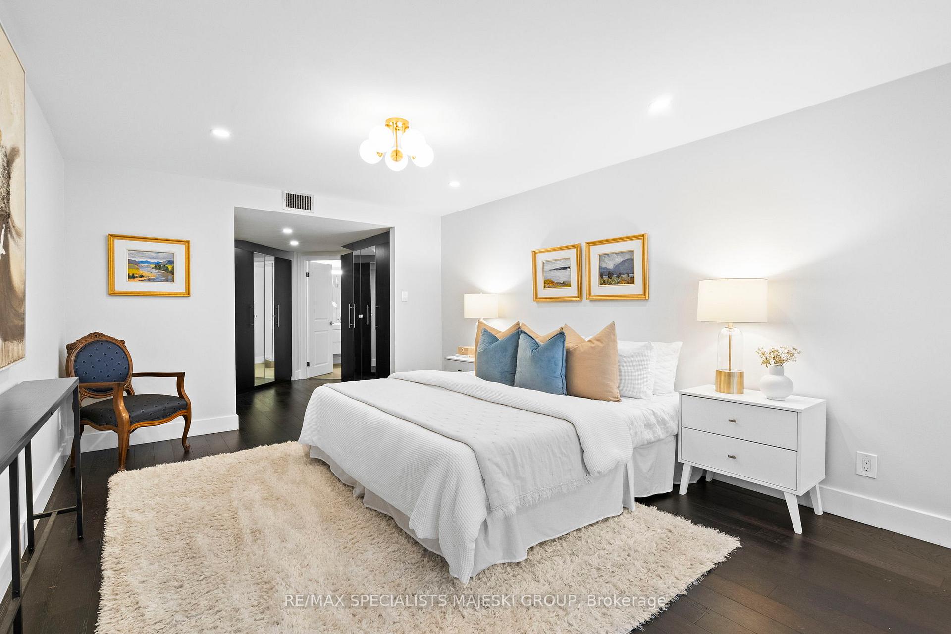 Photo 23 of Unit 1005, 30 Wellington Street E, Toronto, Church-Yonge Corridor — HOMEH