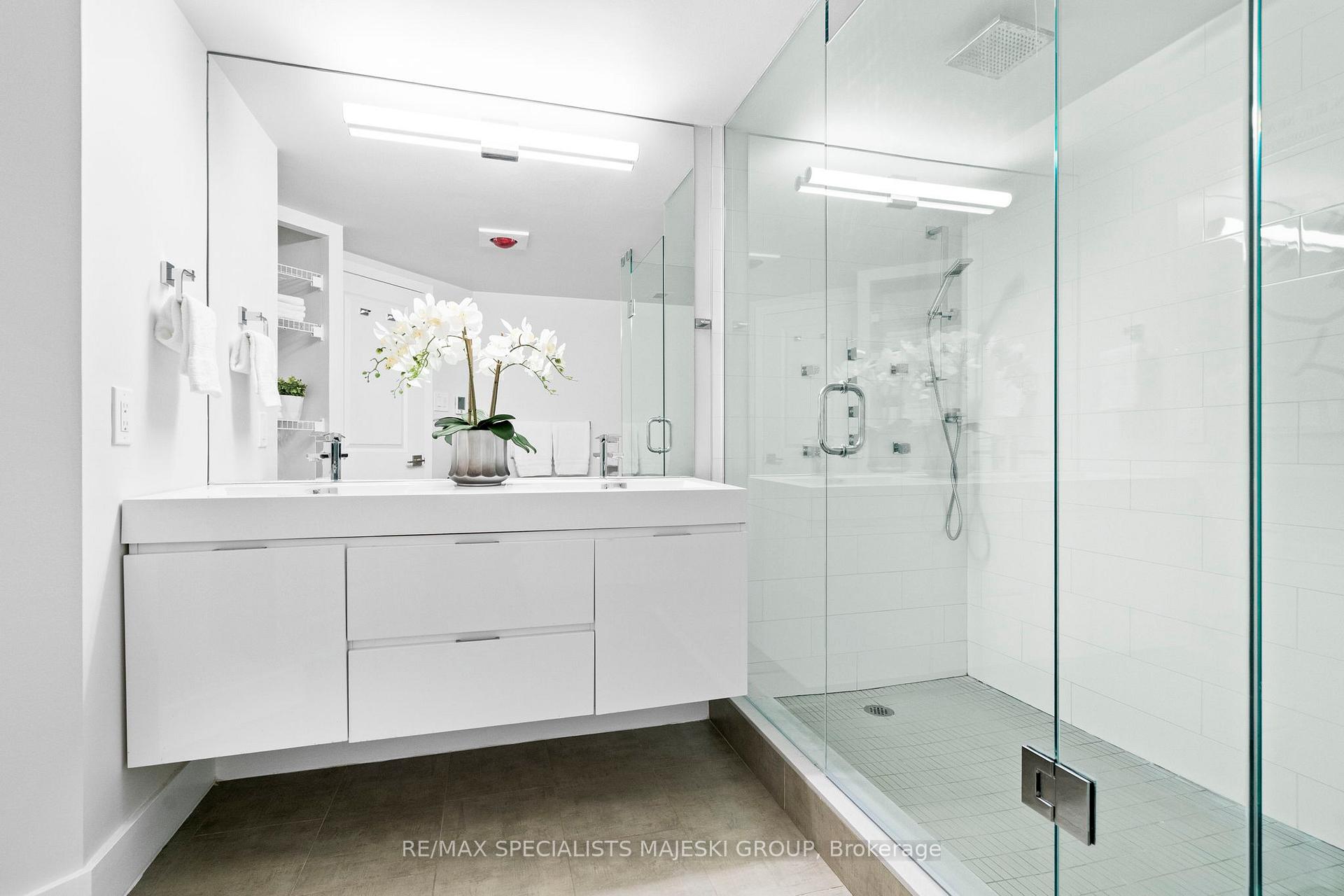 Photo 30 of Unit 1005, 30 Wellington Street E, Toronto, Church-Yonge Corridor — HOMEH