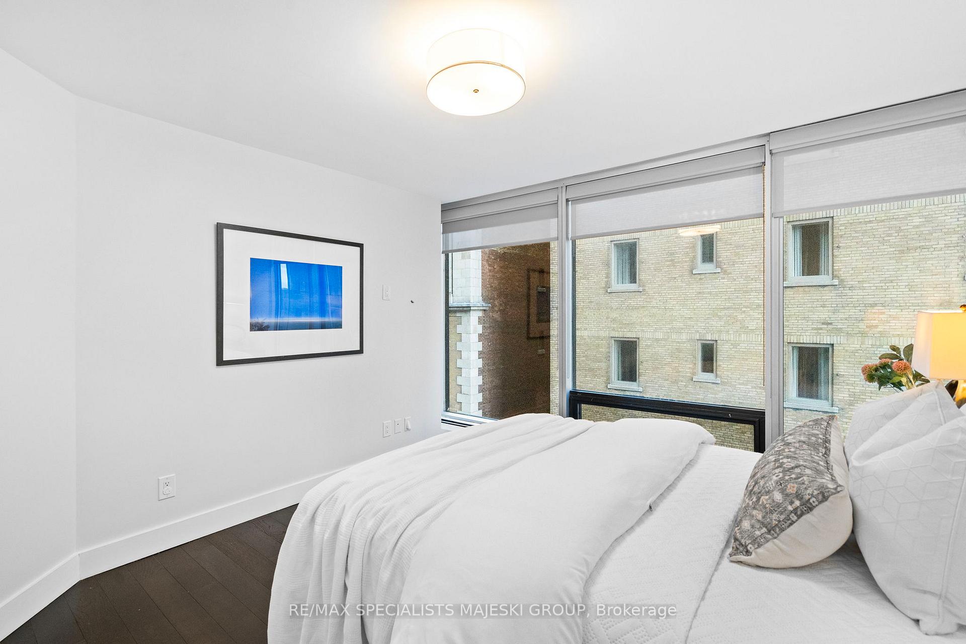 Photo 35 of Unit 1005, 30 Wellington Street E, Toronto, Church-Yonge Corridor — HOMEH