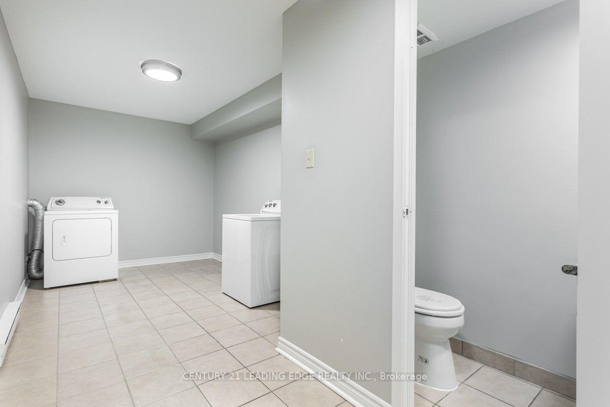 Photo 19 of 56 Springfair Avenue, Aurora, Aurora Village — HOMEH