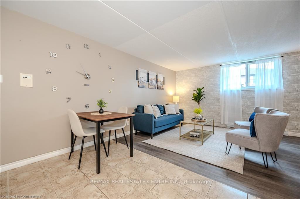 Photo 13 of Unit 3, 323 Northlake Drive, Waterloo — HOMEH