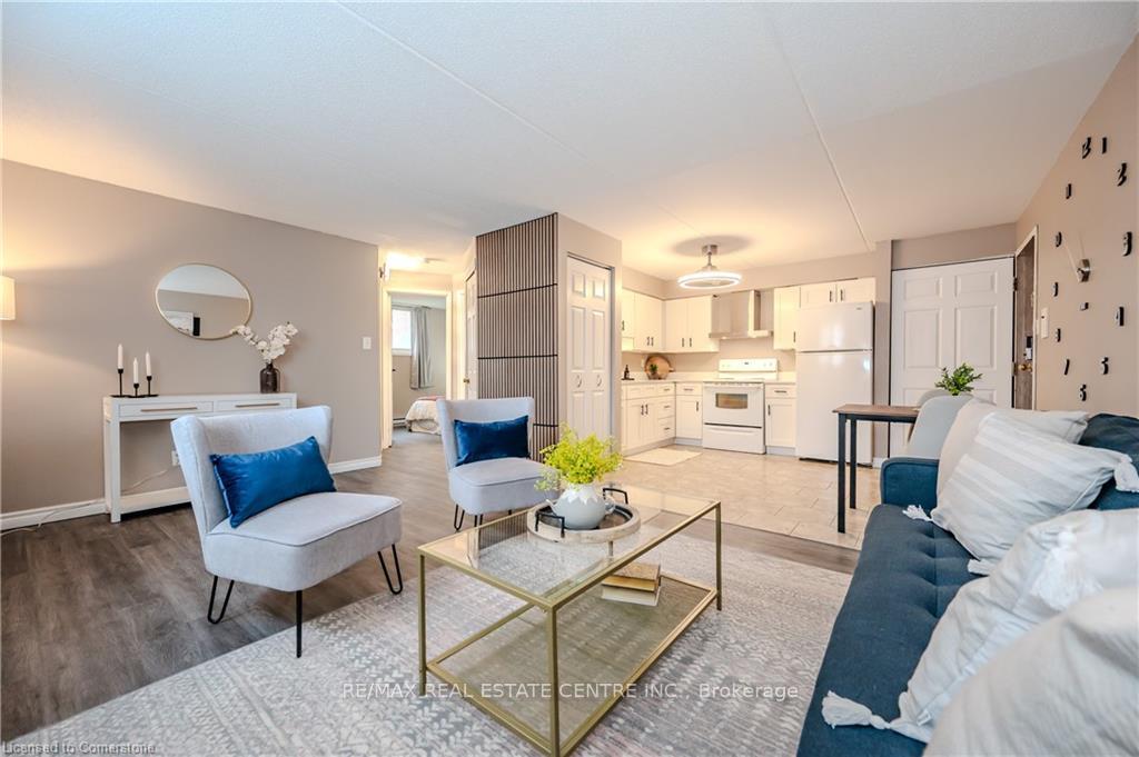 Photo 17 of Unit 3, 323 Northlake Drive, Waterloo — HOMEH
