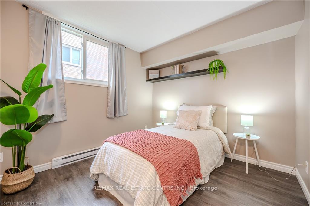 Photo 21 of Unit 3, 323 Northlake Drive, Waterloo — HOMEH