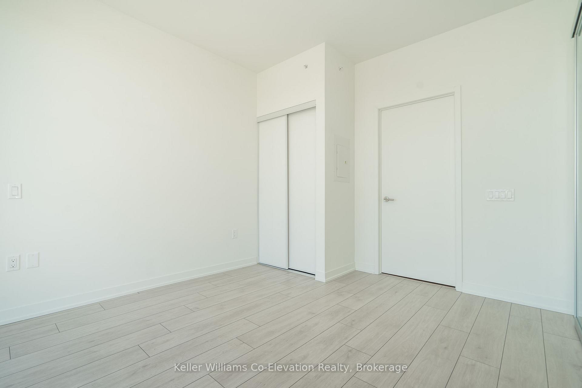 Photo 18 of Unit 2007, 37 Mary Street, Barrie, City Centre — HOMEH