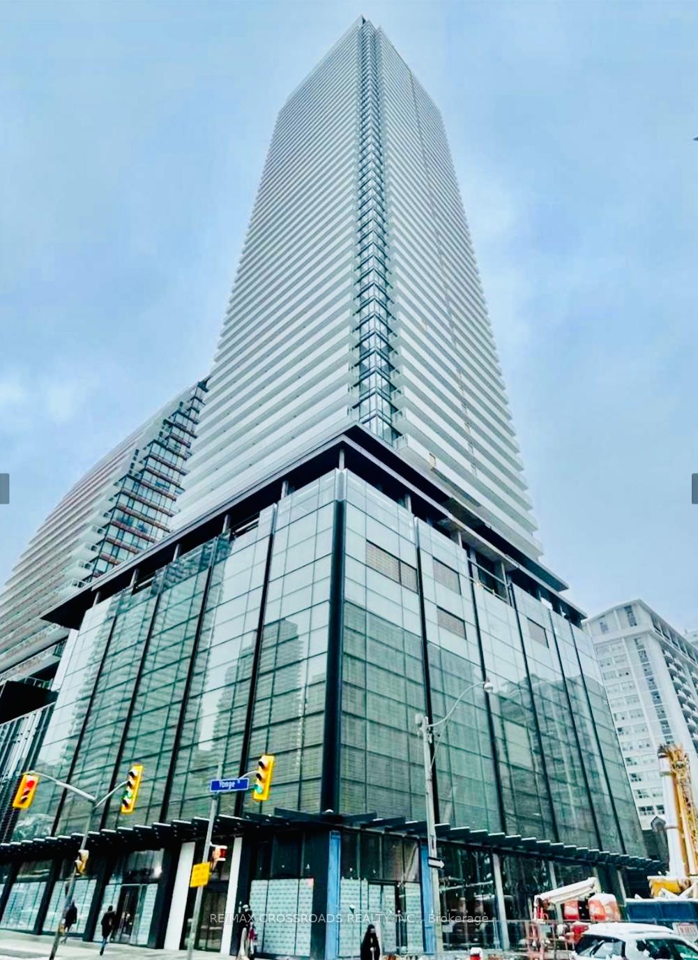 Front of Unit 4608, 501 Yonge Street